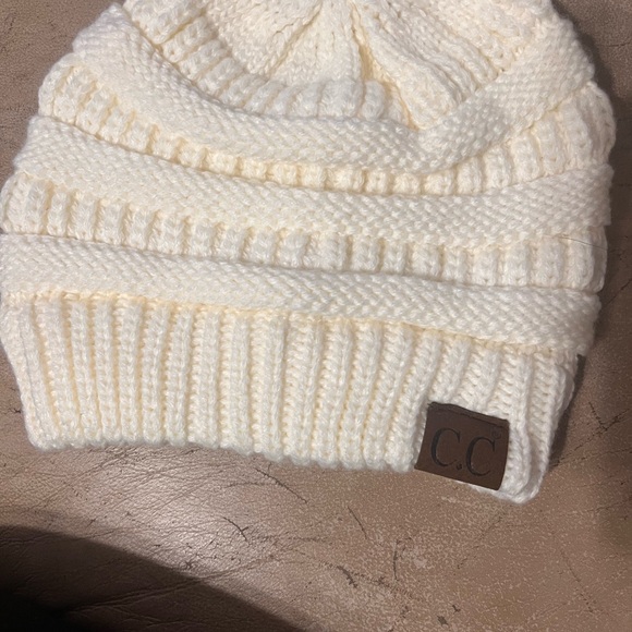 C.C Cream Knit Beanie (set of 3) - Picture 3 of 5